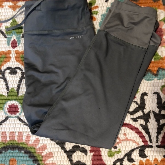 Leggings - Picture 2 of 3